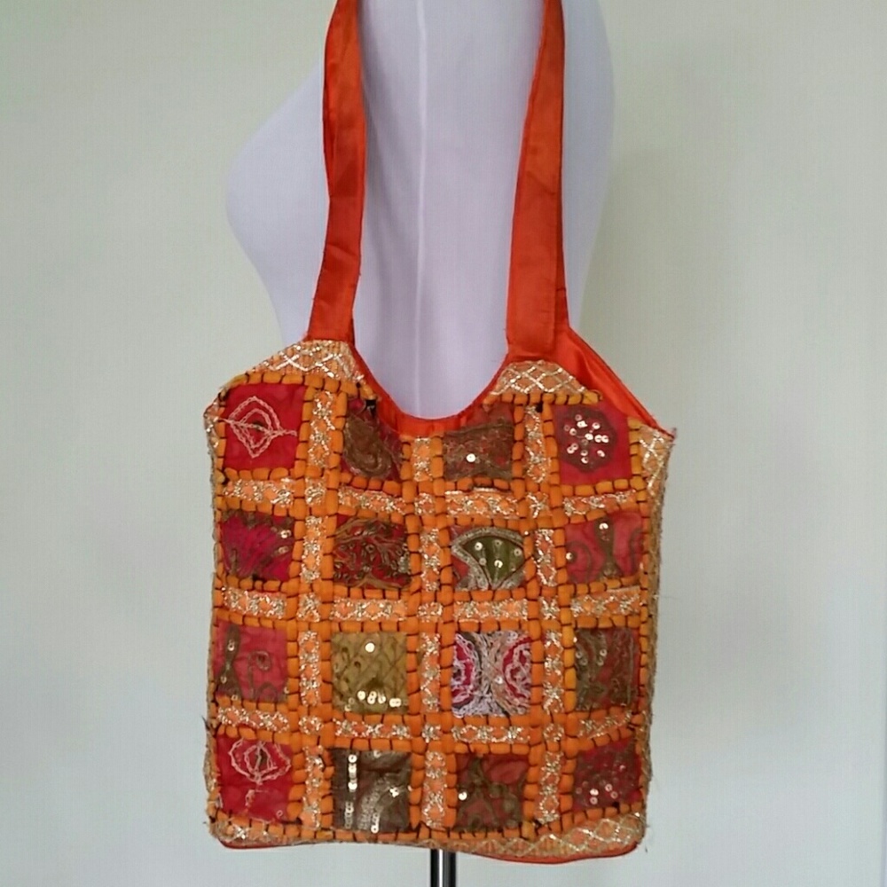 Beautiful Zara patch bag. - Picture 4 of 6